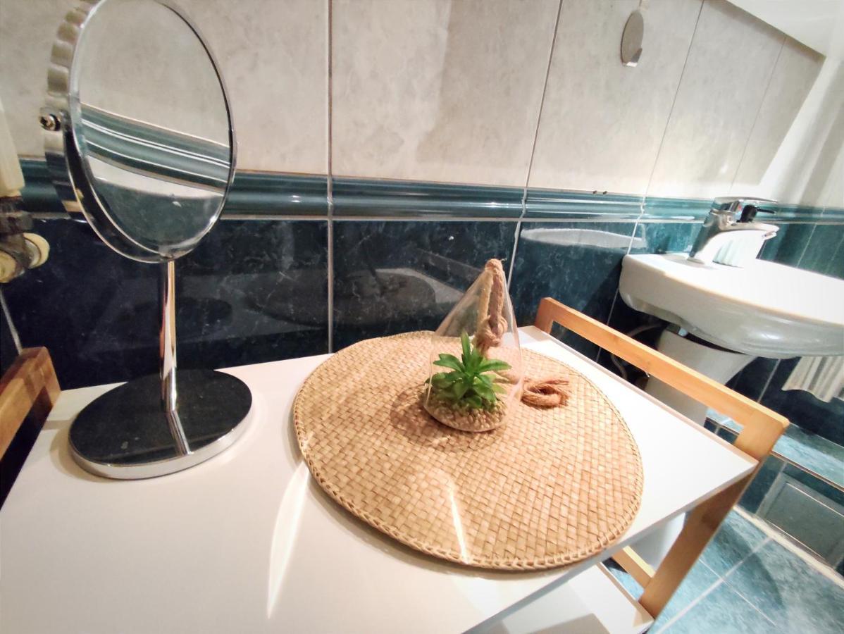 Central Spacious Apartment In Prishtinë Luaran gambar